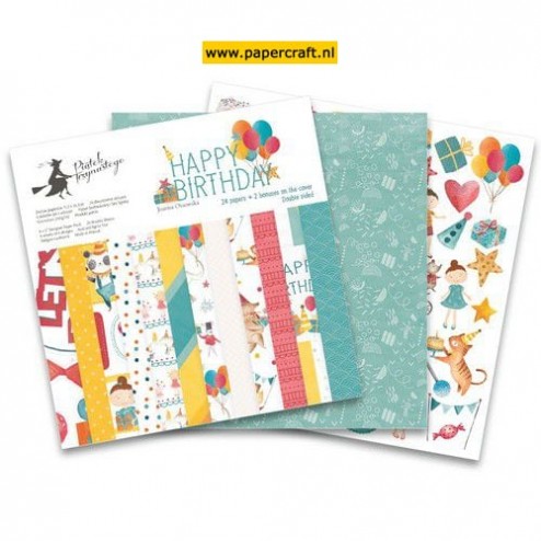 Piatek13 Paper Pad Happy Birthday  in het formaat 15,2 cm x 15,2 cm