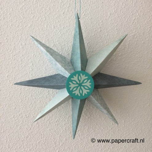 8-puntige Kerstster gemaakt met de CraftEmotions Die 115633/1507
