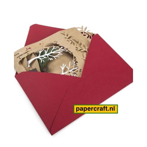 De Sizzix Holiday Shadow Box past gewoon in een envelop om te versturen!